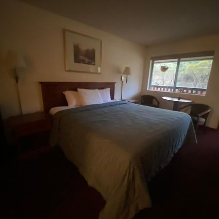 The River Inn Three Rivers Bagian luar foto